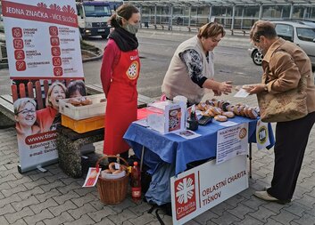 Koláč pro hospic pomůže Charitě v péči o umírající